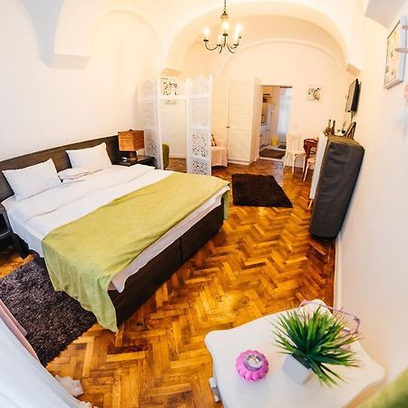Christa Central 1 Sibiu Bagian luar foto