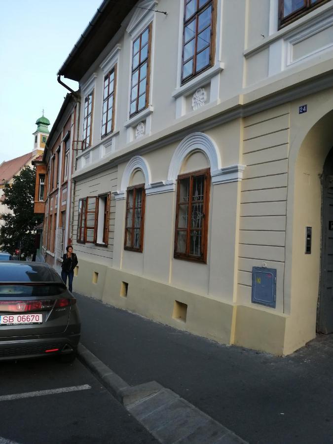 Christa Central 1 Sibiu Bagian luar foto